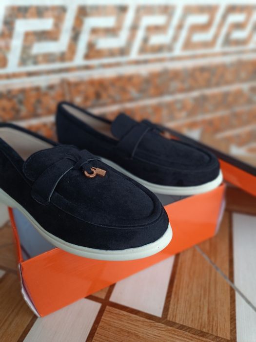 Ayollar oyoq kiyimi loro piano