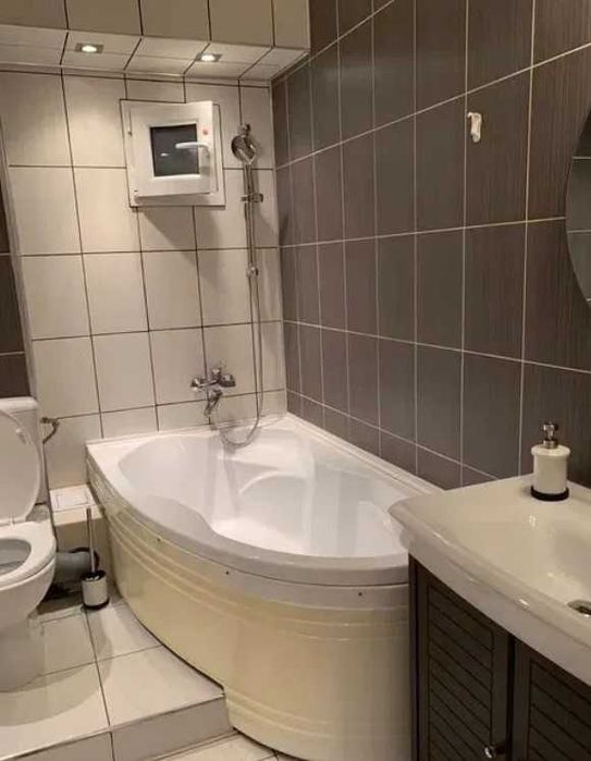 Дава се под наем Тристаен апартамент в Пловдив, Въстанически - 78 кв.м за 255 € - Снимка #3