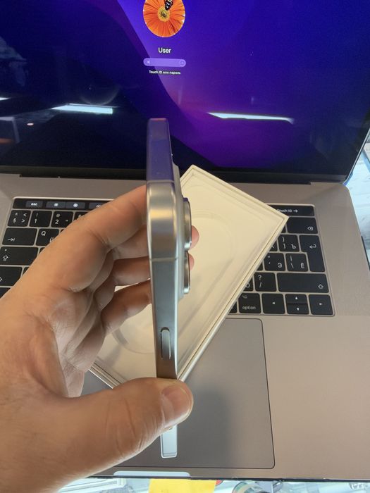 Iphone 16 pro max 256 физ симка