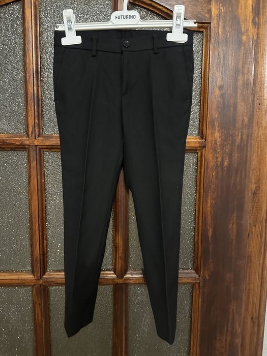 Продам брюки на мальчика