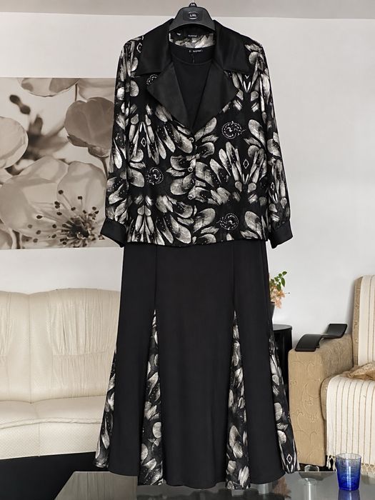 Compleu marimea xxxl