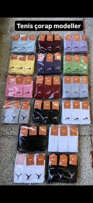 Високи чорапи , може и в кутия може и в стек