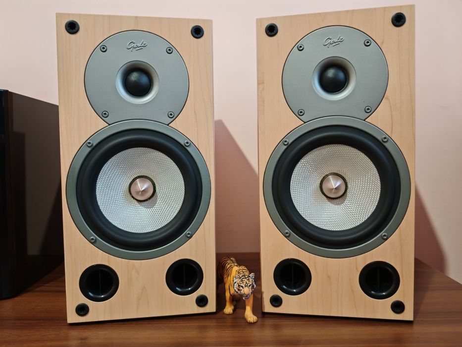 Galé 4020 ! Boxe monitoare audiofile. Sunet fin, englezesc. Preț fix !