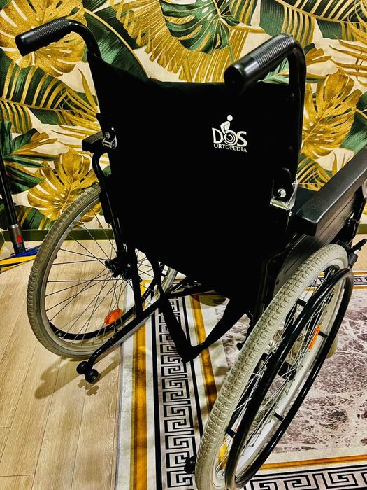 Продам Инвалидную коляску в отличном состоянии