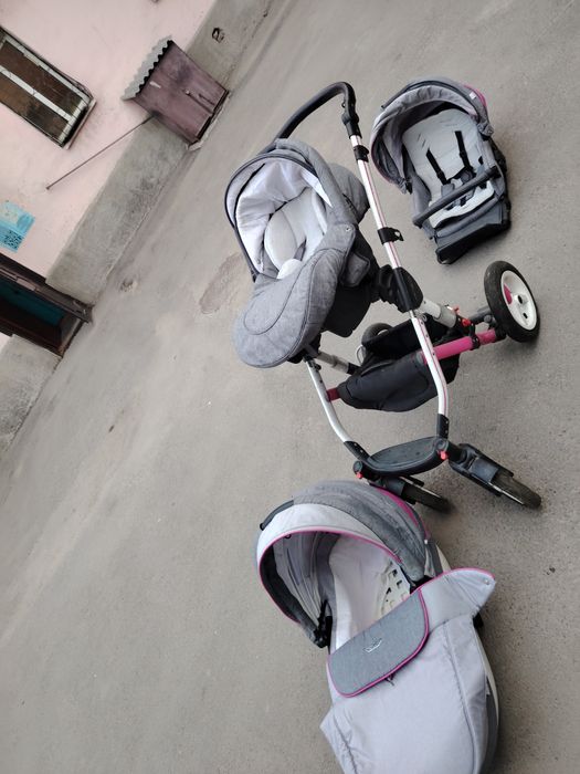 Продам коляску 3 в 1 Adamex