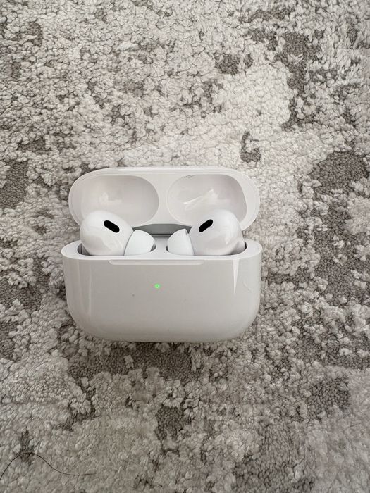Air pods pro 2 + bon altex.