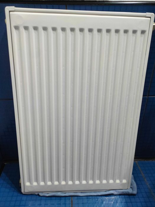Calorifer 600 x 400 + 2 suporti (Deva)