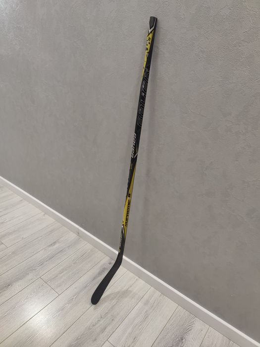 Клюшка bauer правый хват!