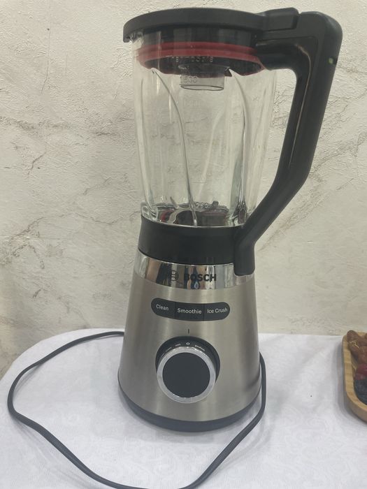 Соковыжималка фирма Bosch