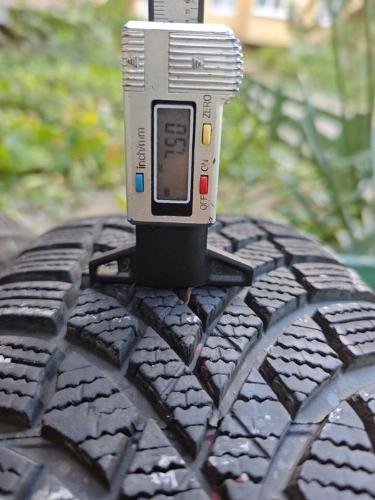 Джанти 16ки 5х100 със зимни гуми Bridgestone 205/60/16