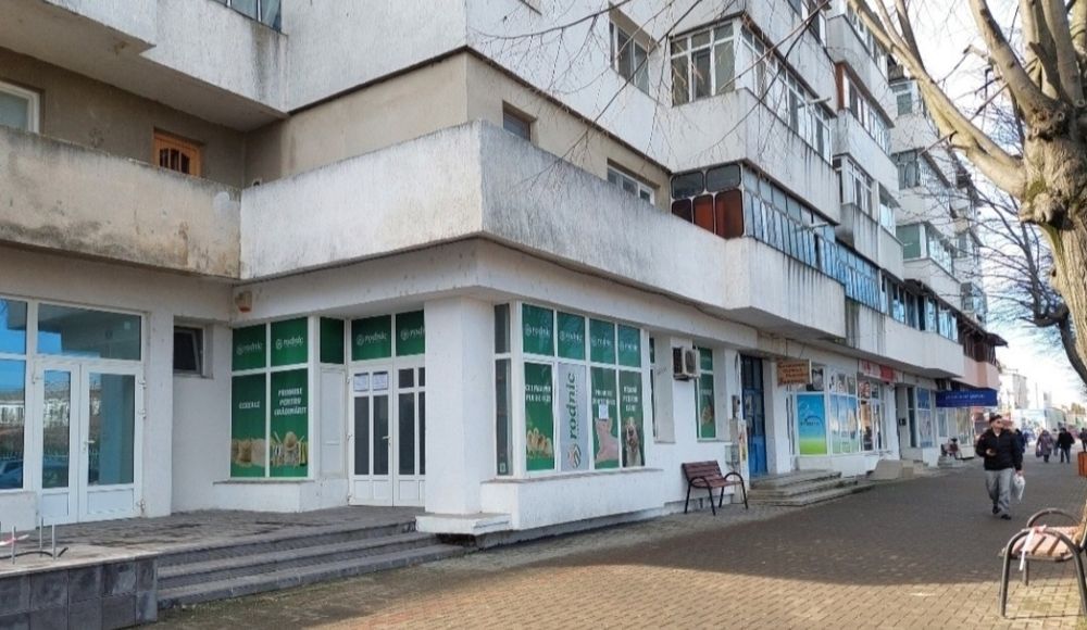 De închiriat spațiu comercial central