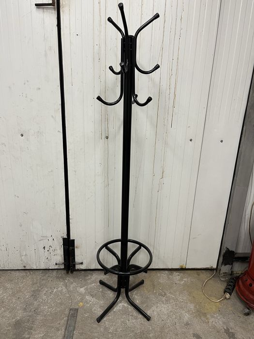 Стояща закачалка