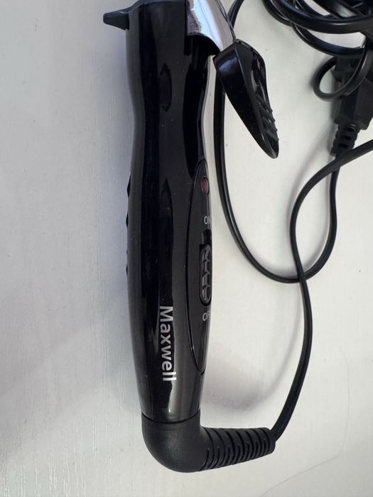 Плойка Maxwell MW-2409 BK
