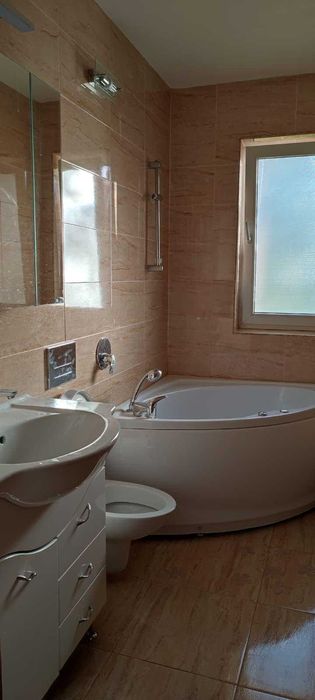 Vand apartament 2 camere