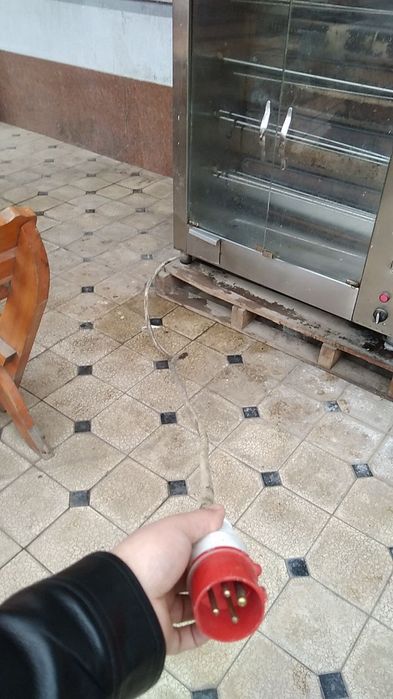 Giril aparat sotiladi va stol stular xam bor sotiladi