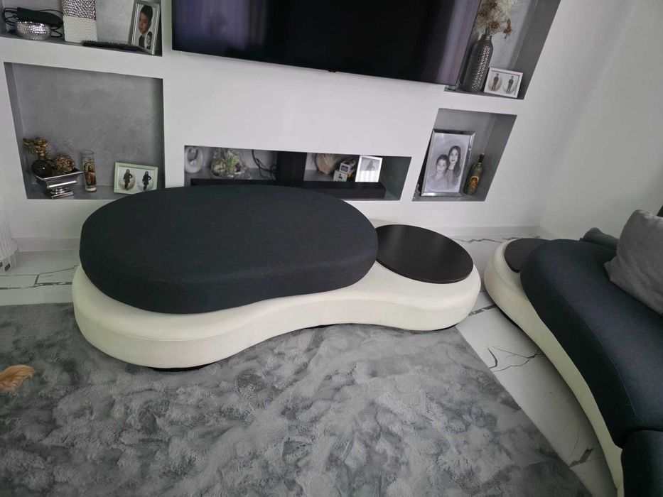 Овал Диван в отлично състояние