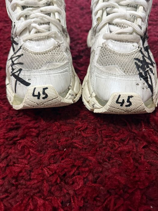 Balenciaga runner