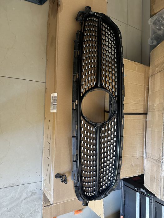 Grila Centrala Mercedes W213 Facelift 2021 + Produs Original
