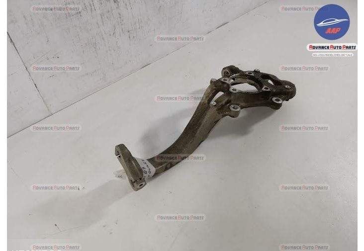 Оригинален десен носач / Original desен nosach Audi Q7 4M Оригинален д