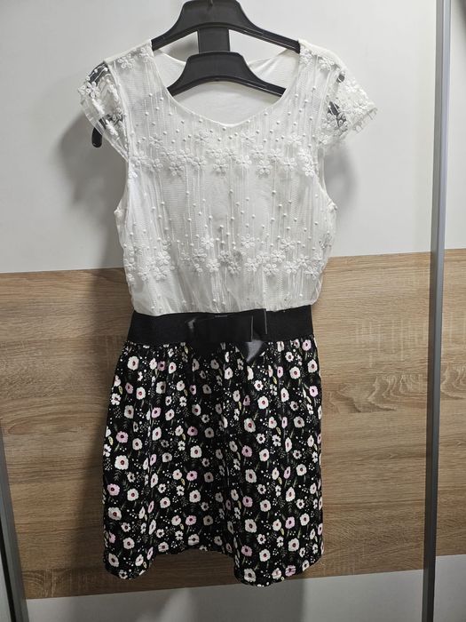 Rochie de zi florala