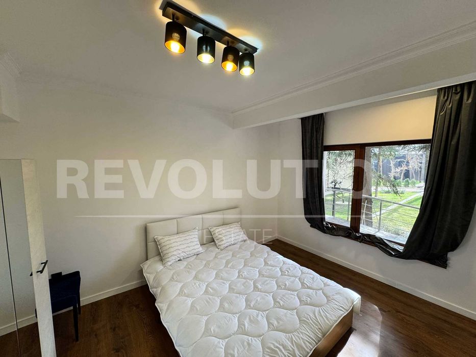 Чисто нов тристаен апартамент в затворен комплекс !