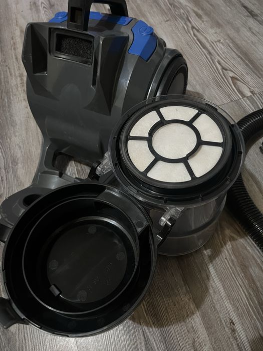 Прахосмукачка Amazon Basic