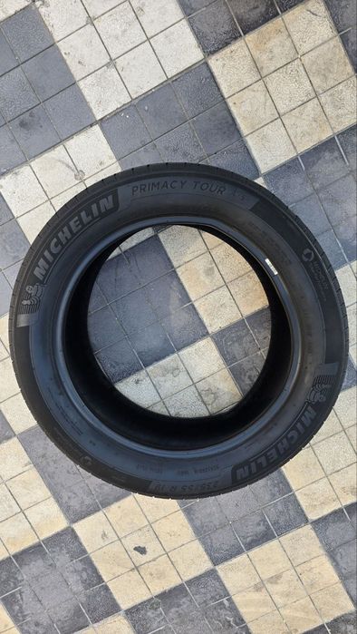 235/55/R19 Michelin