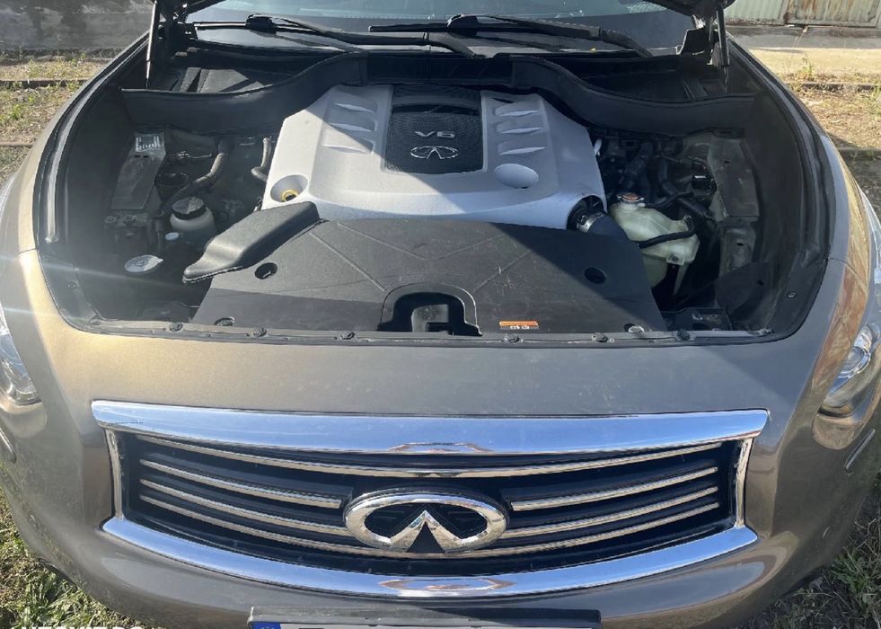 INFINITI QX70 2011 — imagine 4