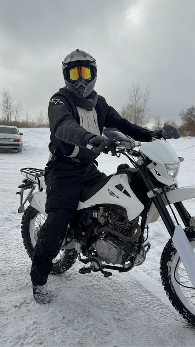 Продам мото костюм