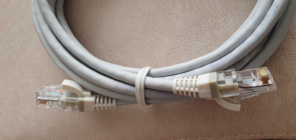 Cablu pentru internet cu mufe - lungime 5 m