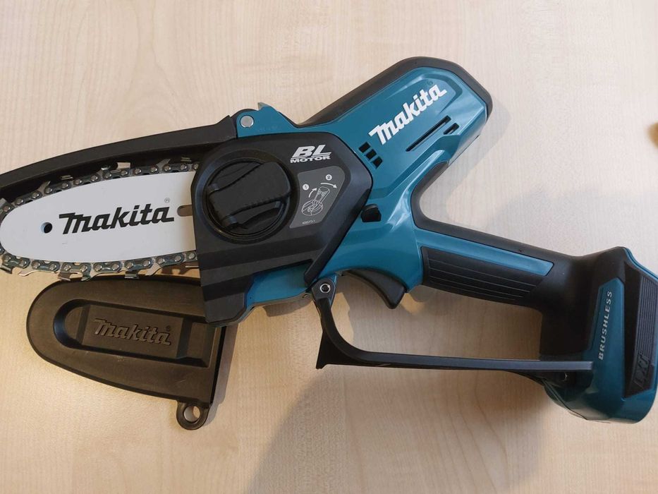Mini-fierastrau cu lant Makita DUC101