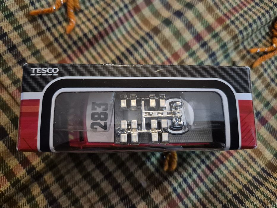 Set 4 mașinuțe noi, 2 din metal