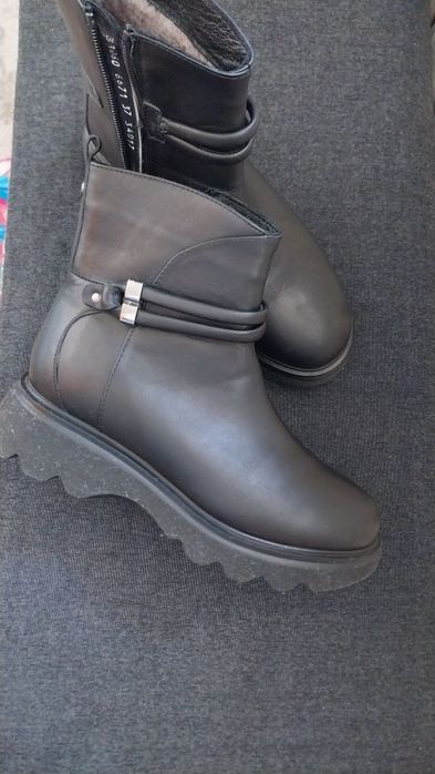Сапоги женские продам
