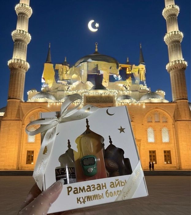 Финики в шоколаде. Боксы на ифтар бомбаньерки