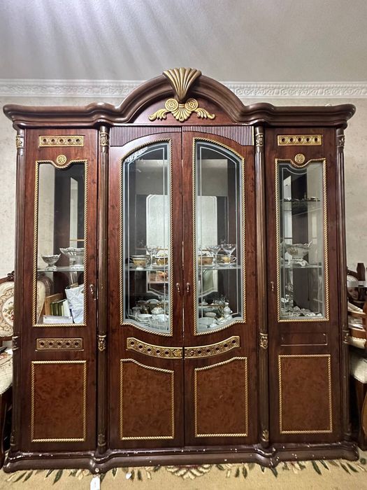 Stenka sotiladi. Narxi kelishiladi