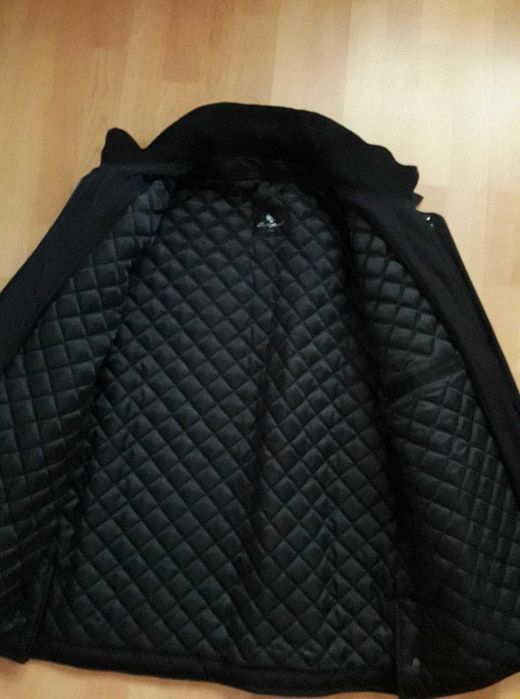 Geaca iarna barbat groasa  marime XL culoare negru Italia