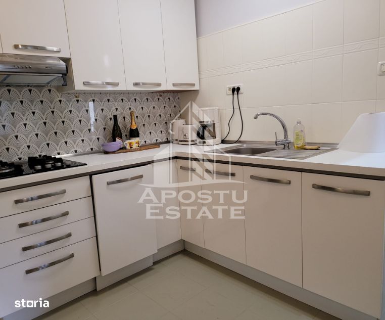 Apartament renovat de vanzare, 4 camere, 3 bai, zona centrala, Iosefin