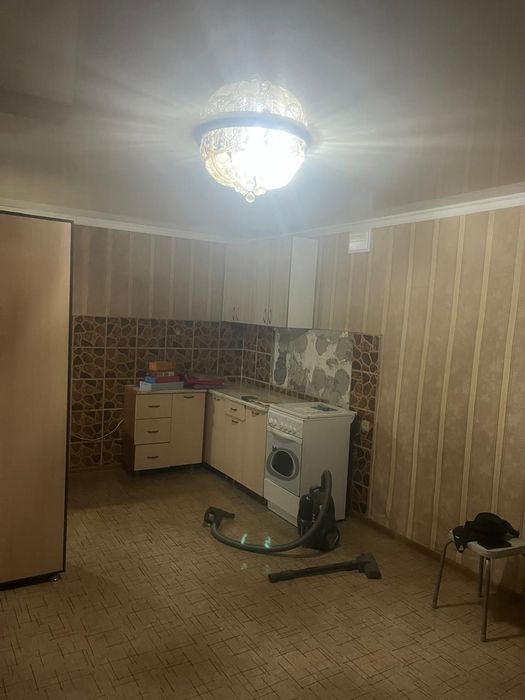 Продам большую комнату в общежитии