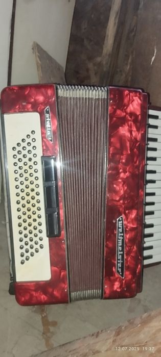 Аккордеон weltmeister stella