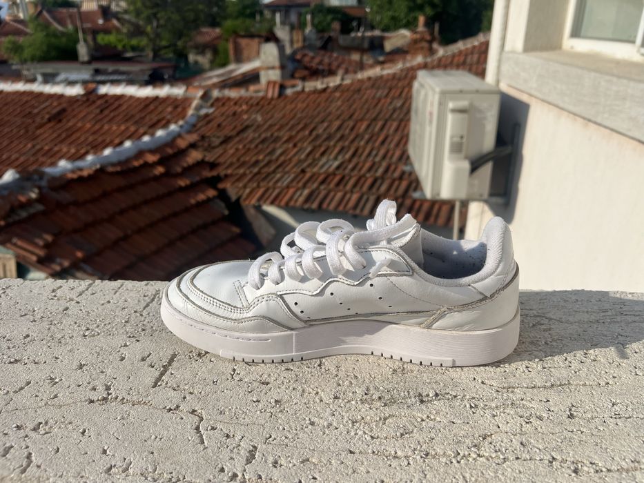 Adidas SuperCourt 42
