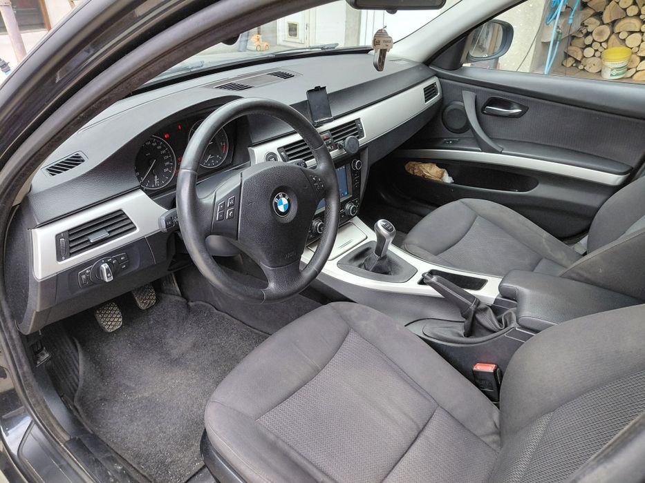 Bmw E90 ,2010 177 cp