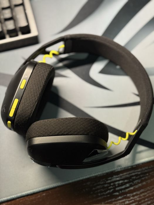 Игровые наушники Logitech G435