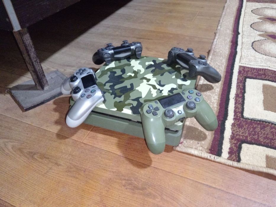 Sony 4 silim 1 terabayt 4 ta punti bilan.