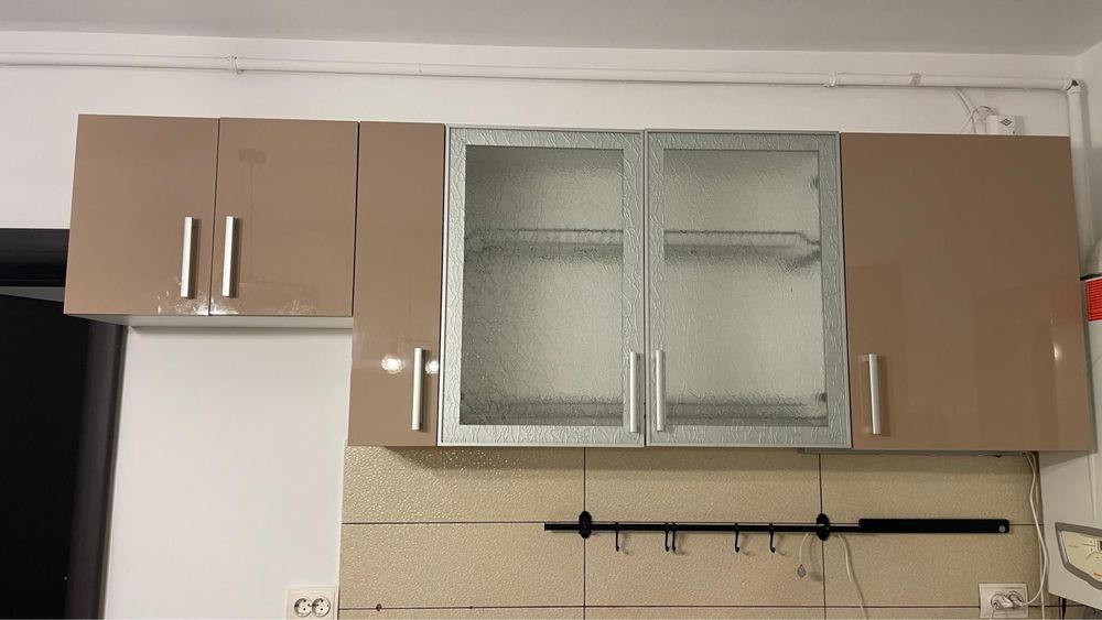 Vand mobila de bucatarie mdf de calitate