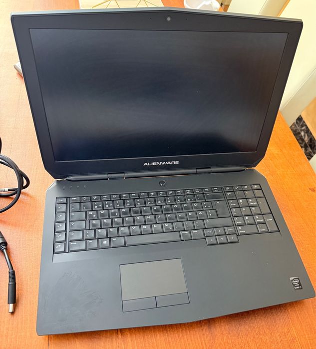 Alienware 17 R2 – Laptop Gaming Dragasani • OLX.ro