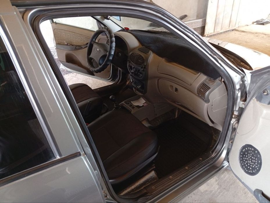 Lada Kalina sotiladi.