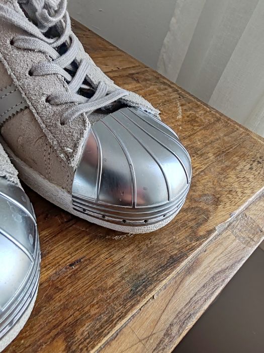 Adidas Superstar Metal Toe UK 6 – светлосиви кецове