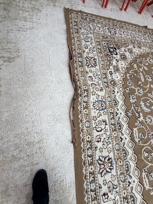 Продаю ковер 3/4 срочно