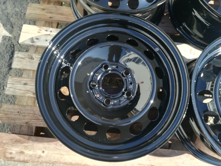 16 цола 5 х 120 мм БМВ Е90 - Оригинал !