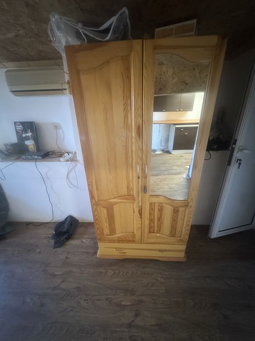 Запазани мебели от чам